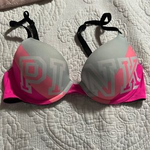 Victoria’s Secret Bra 32 A